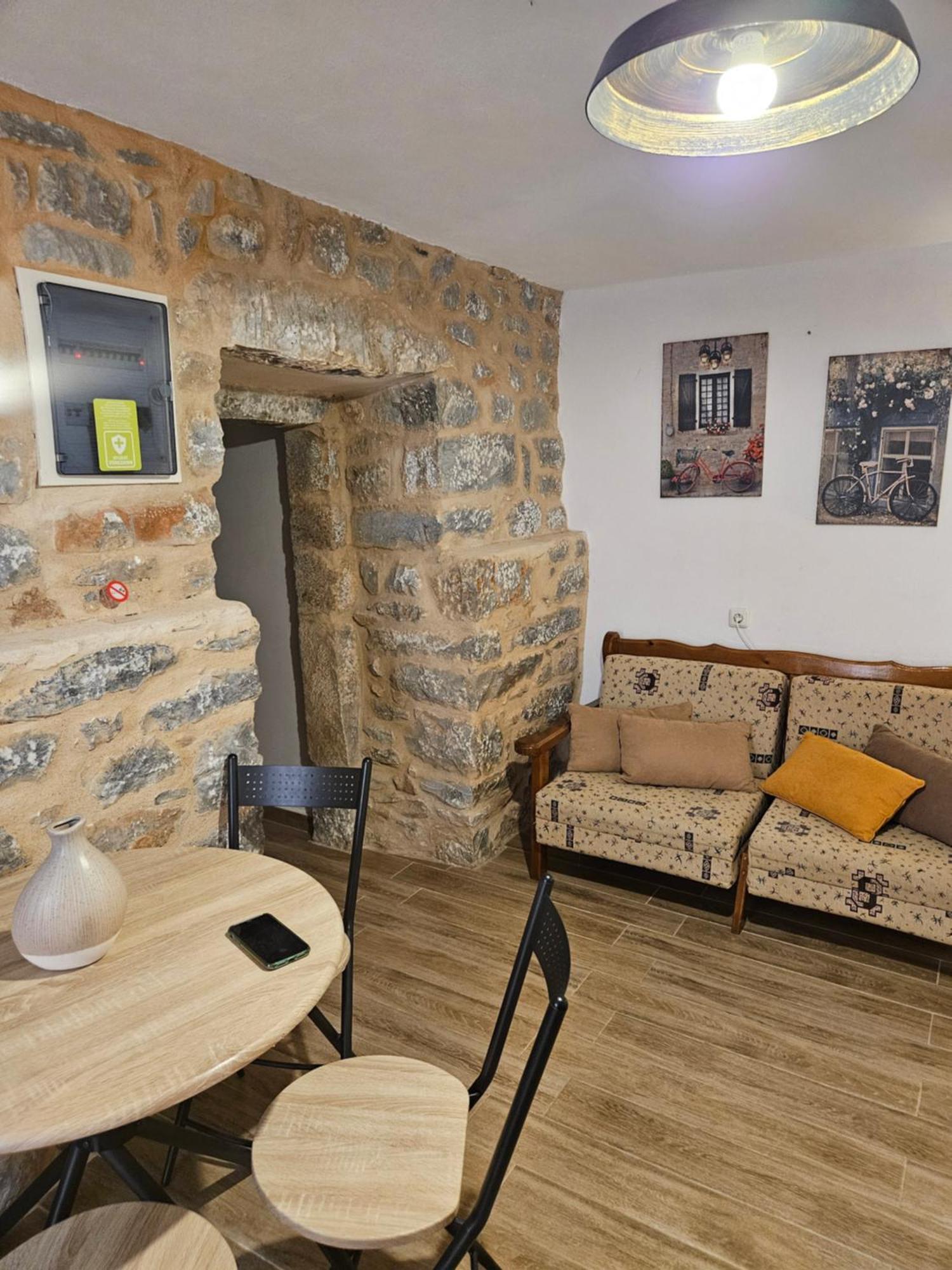 Apartamento Kamares Stone House 1 Álika Exterior foto
